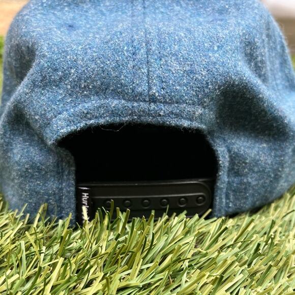 Hurley Wool Blend SnapBack Two-Tone Textured Cursive Logo Adjustable Hat - Picture 4 of 7